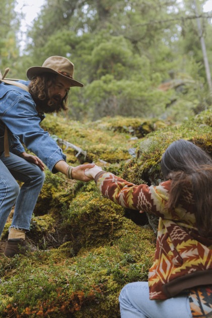 Crisis support resources and counseling help